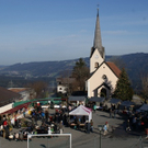 Dorfplatz als Marktplatz.JPG