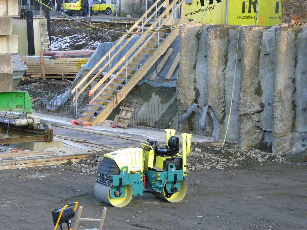 109_1438_jpg-1297885695