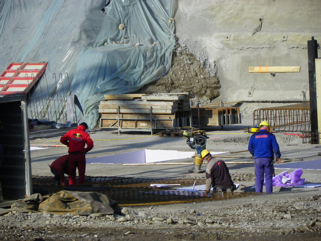 109_3392_jpg-1297961840