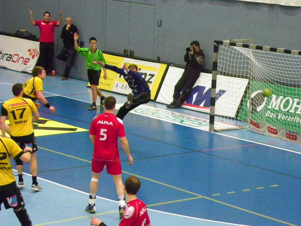 109_3989_jpg-1297963901