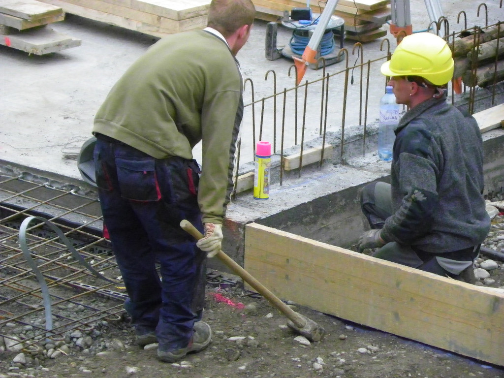 109_3937_jpg-1298047111