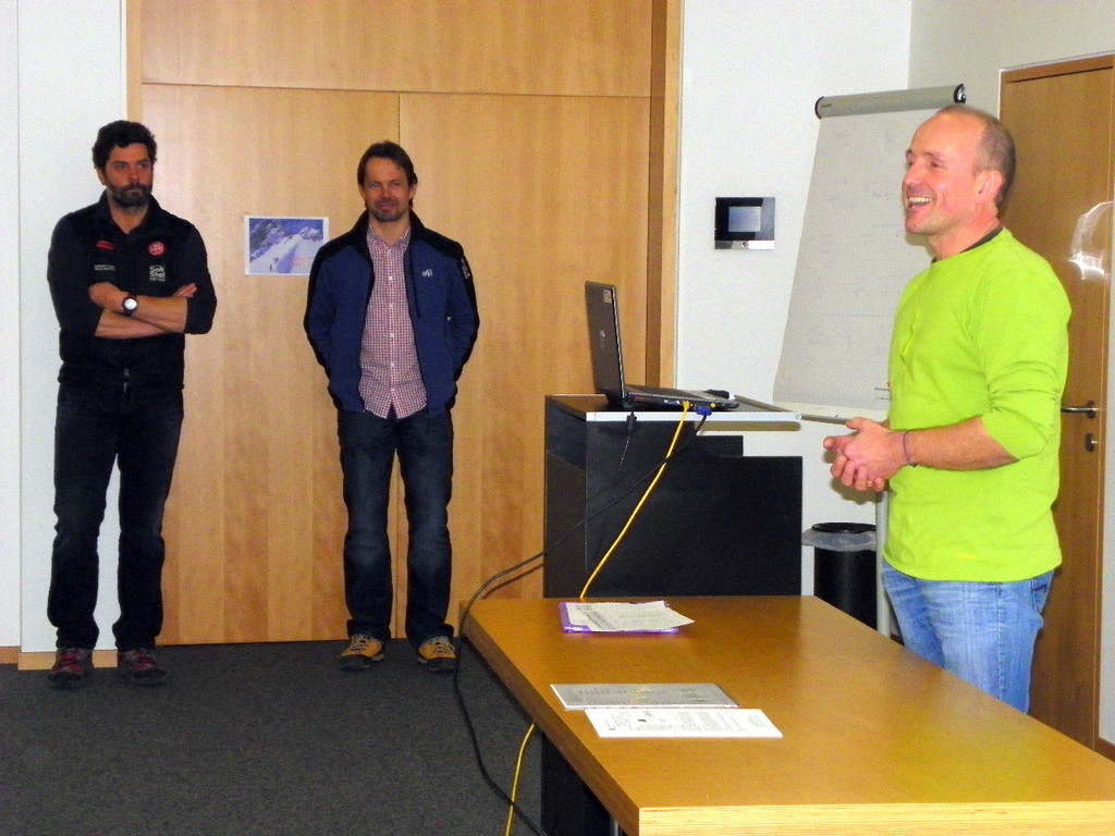 109_3955_jpg-1298103873