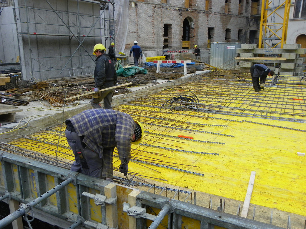 109_3533_jpg-1298105556