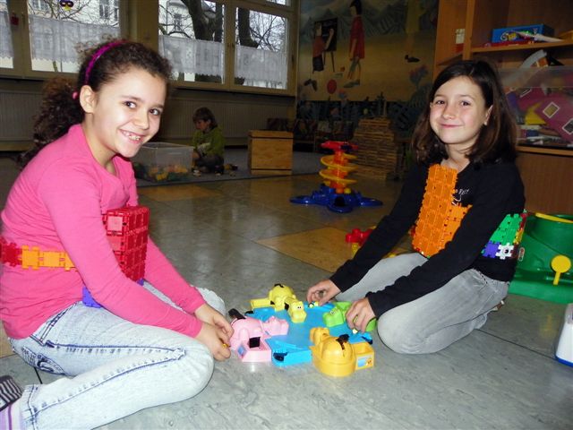 109_3469_jpg-1298112414