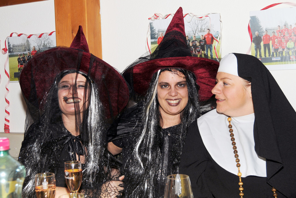 Kr__nzle Viktoria 19_02_2011 25_jpg-1298145012