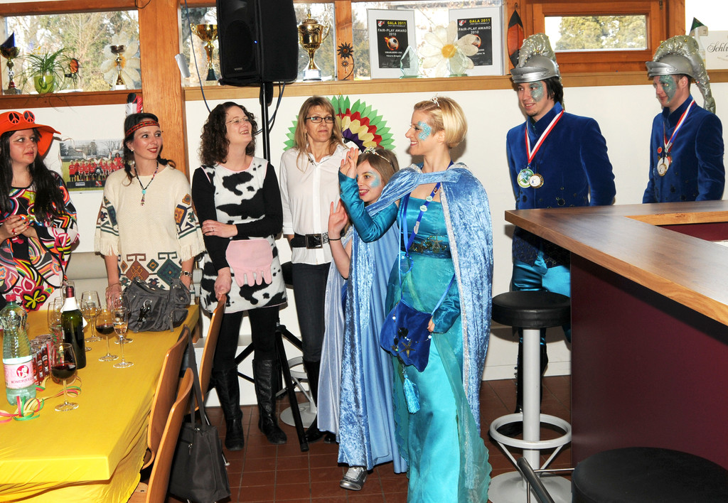 Kr__nzle Viktoria 19_02_2011 67_jpg-1298145530