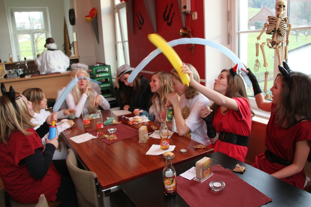 Musik Nachwuchs Faschingsparty 2011 _8__jpg-1298211115