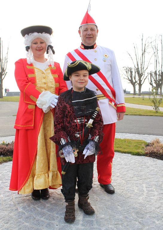Zunft Baeuumle KAISER Fototermin 2011 _12__jpg-1298216162
