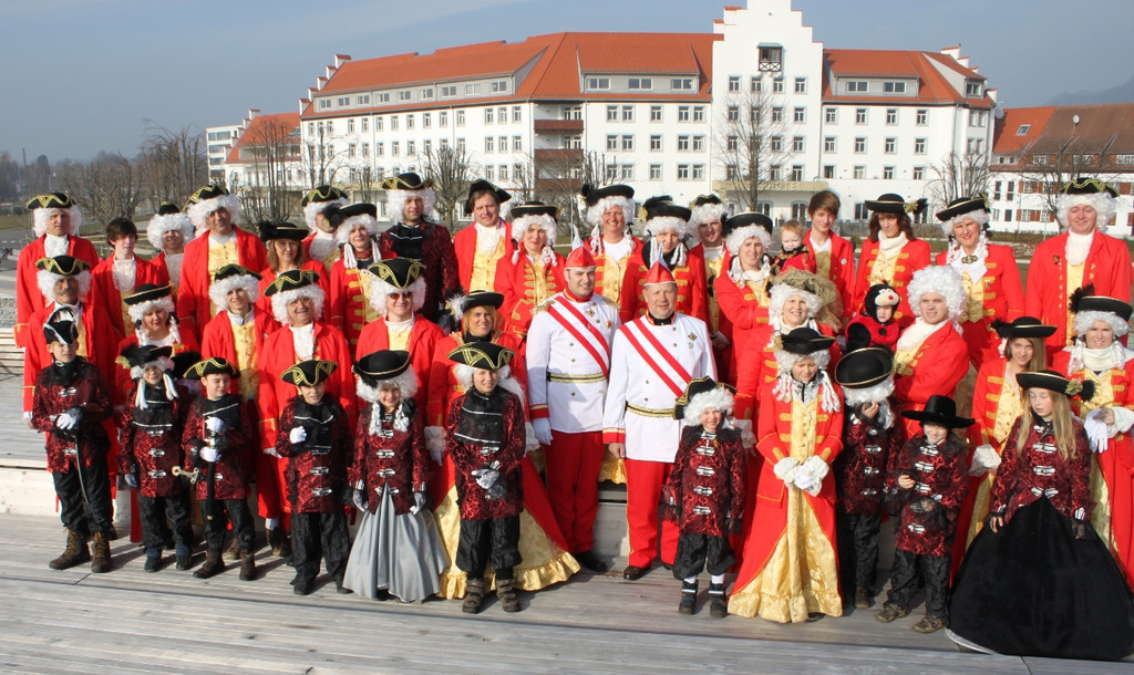 Zunft Baeuumle KAISER Fototermin 2011 _34__jpg-1298216463