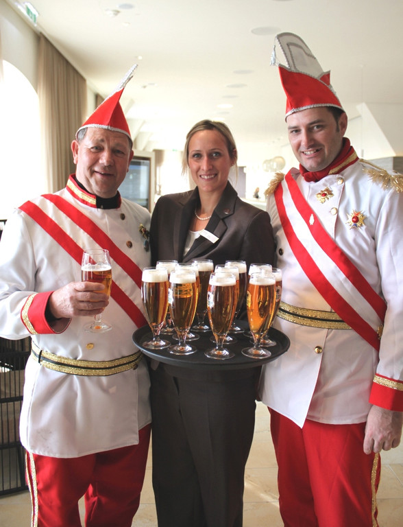 Zunft Baeuumle KAISER Fototermin 2011 _22__jpg-1298216295