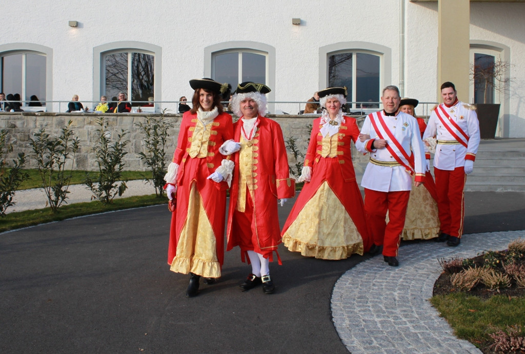 Zunft Baeuumle KAISER Fototermin 2011 _26__jpg-1298216346