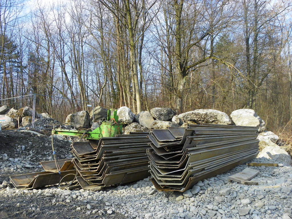 109_3451_jpg-1298324578