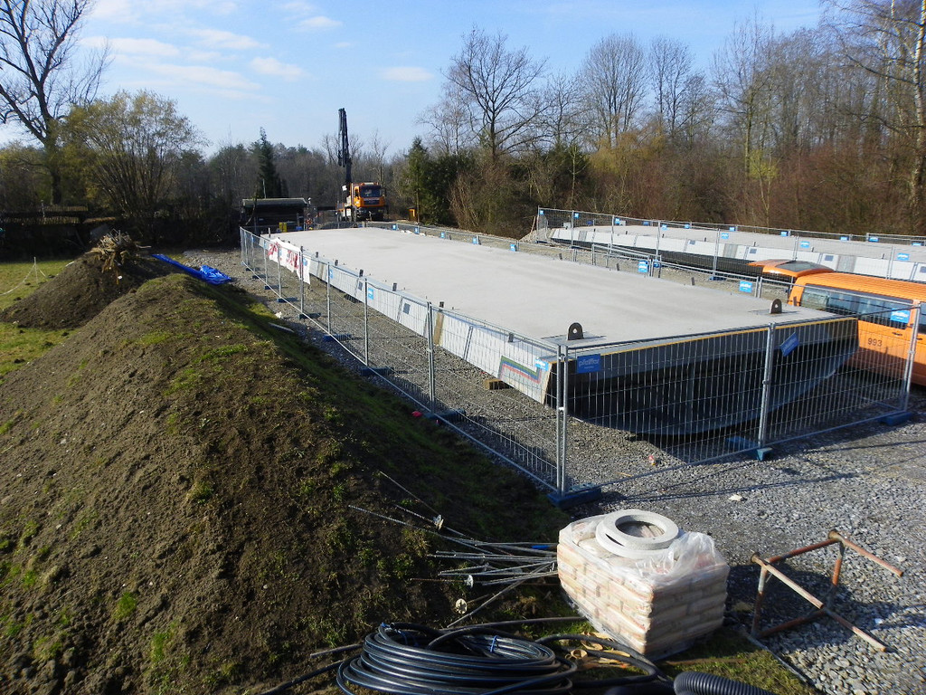 109_3434_jpg-1298324631