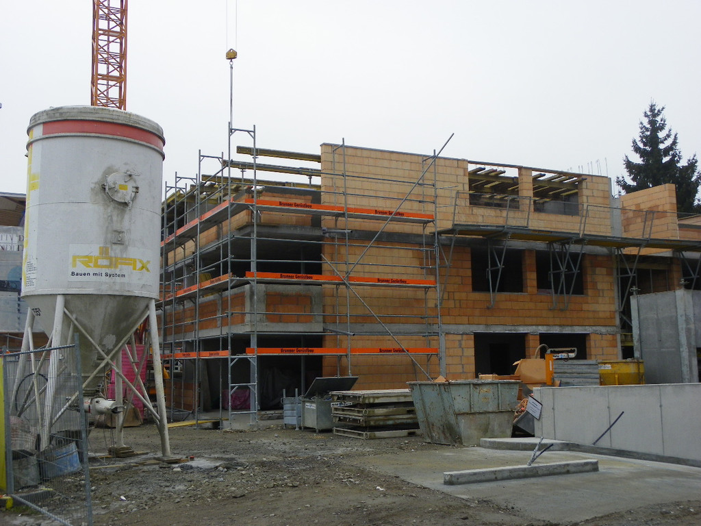 109_3858_jpg-1298328211