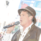 David Hasselhoff performt im Tiroler Outfit in Innsbruck