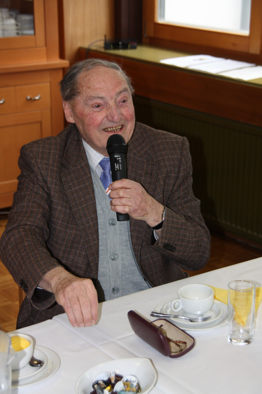 Erz__hlcafe Kirche 023.JPG