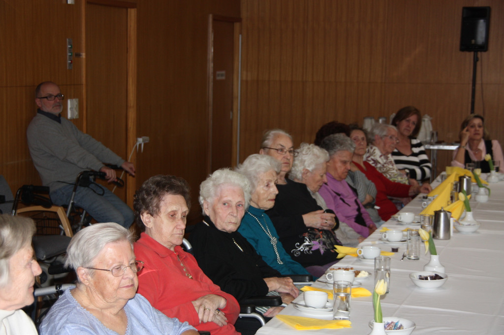 Erz__hlcafe Kirche 034.JPG