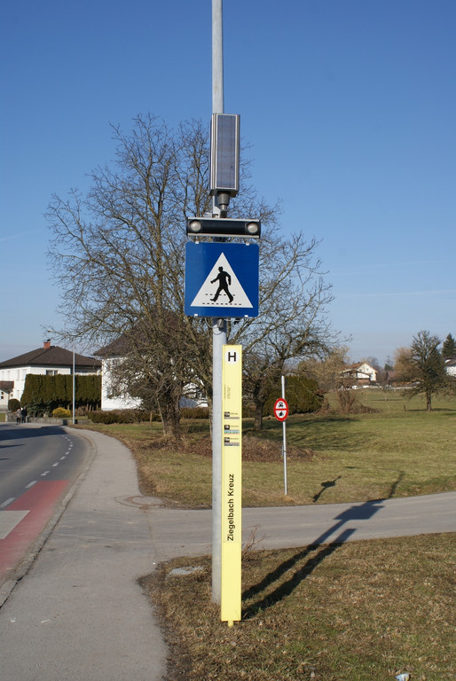 EPS Soltec Hoerbranz Schutzweg Blinkanlage 15-02-2011 _5__JPG-1298711983