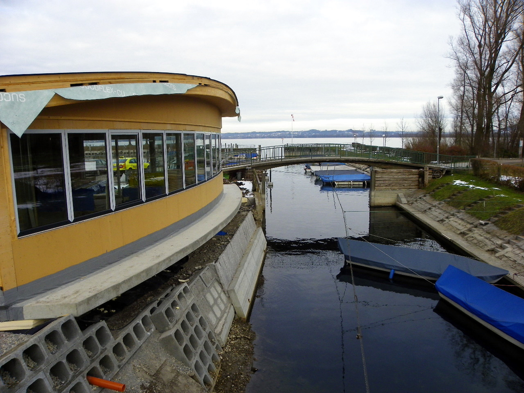 108_5356_jpg-1298770037