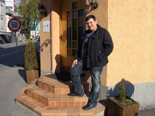 raif1_JPG-1298911104