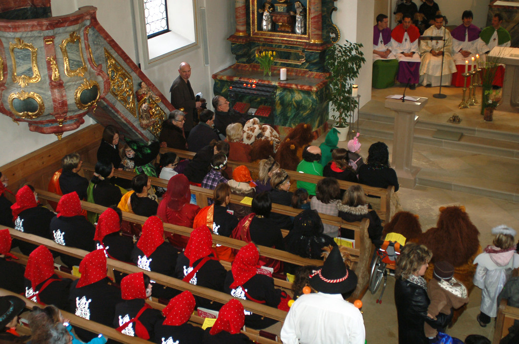 Fasching_Kirche12_jpg-1298994544