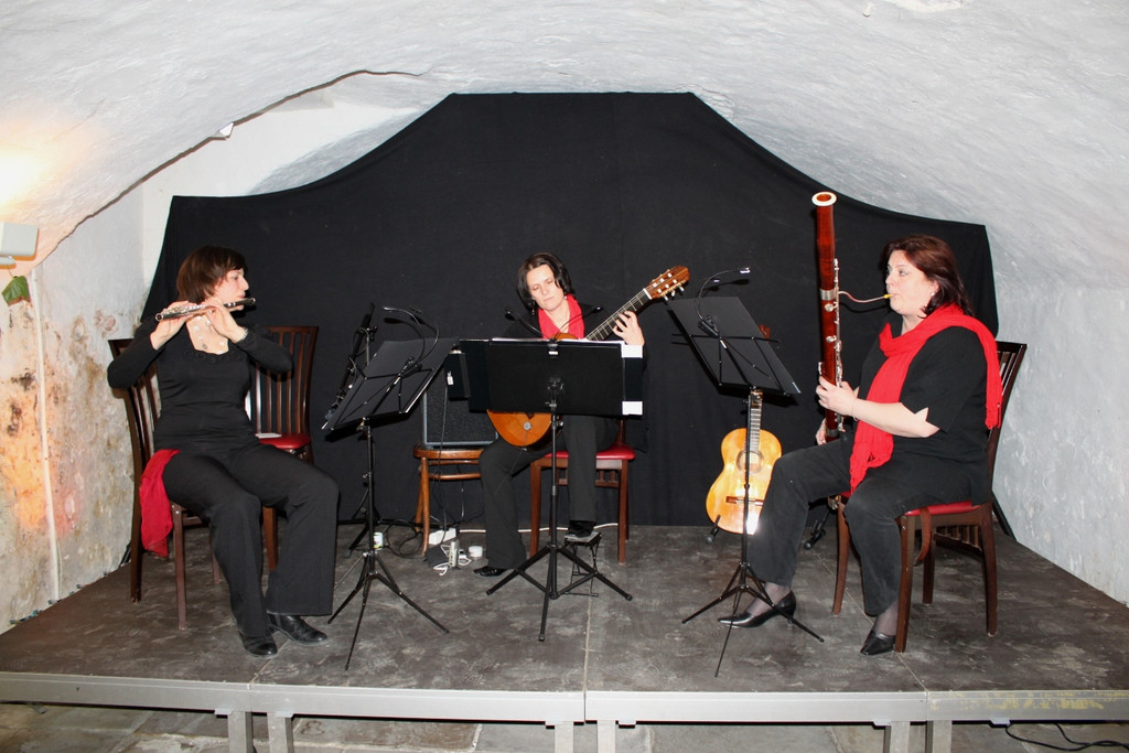 Kunstkeller Trio Madera 03-03-2011 _1__jpg-1299273338