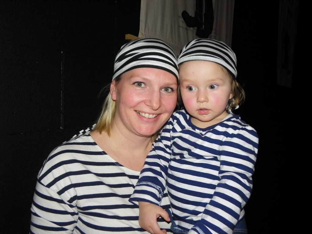 109_4980_JPG-1299375224