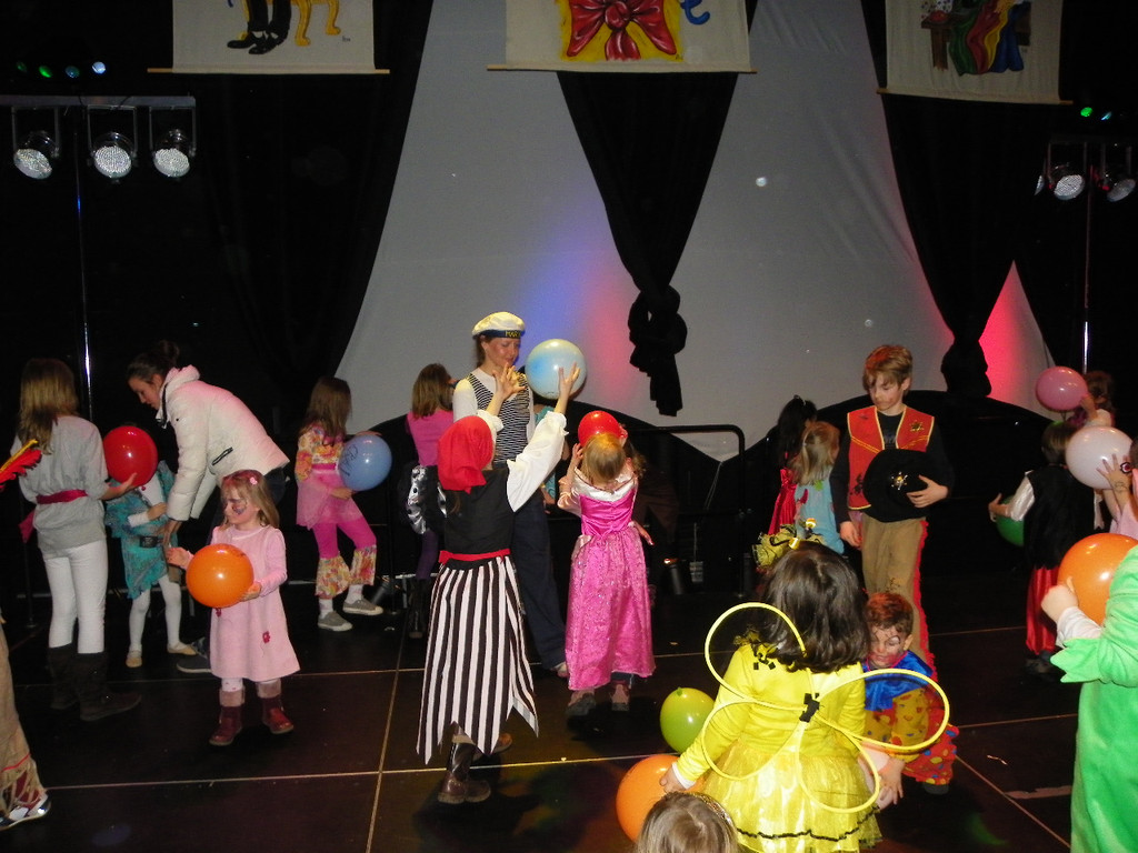 109_4953_JPG-1299375147