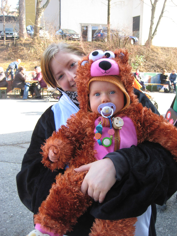 Umzug Tisis 2011 013.jpg