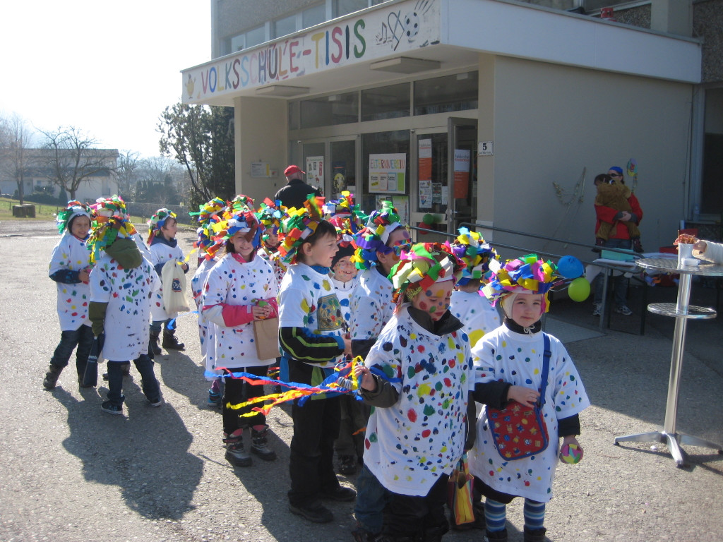 Umzug Tisis 2011 009.jpg