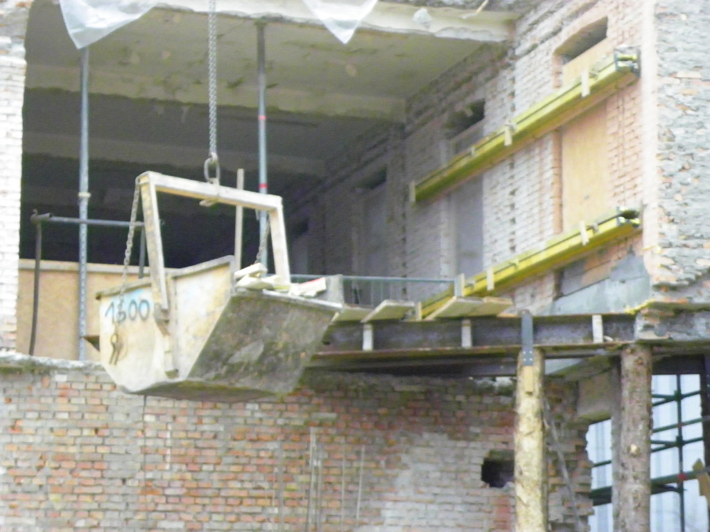 109_3843_jpg-1299536516