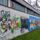  Beschädigungen an öffentlichem Gebäude