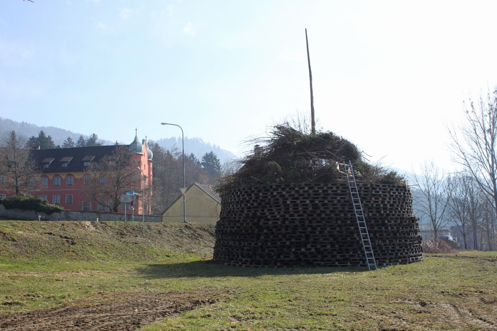 Funkenbauer Lochau an der Arbeit 2011 _23__jpg-1299943805