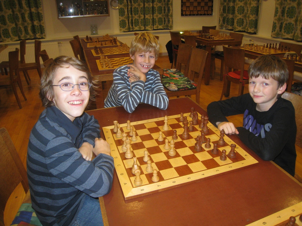Schach Nachwuchs KURS 2011 _2__jpg-1299949380