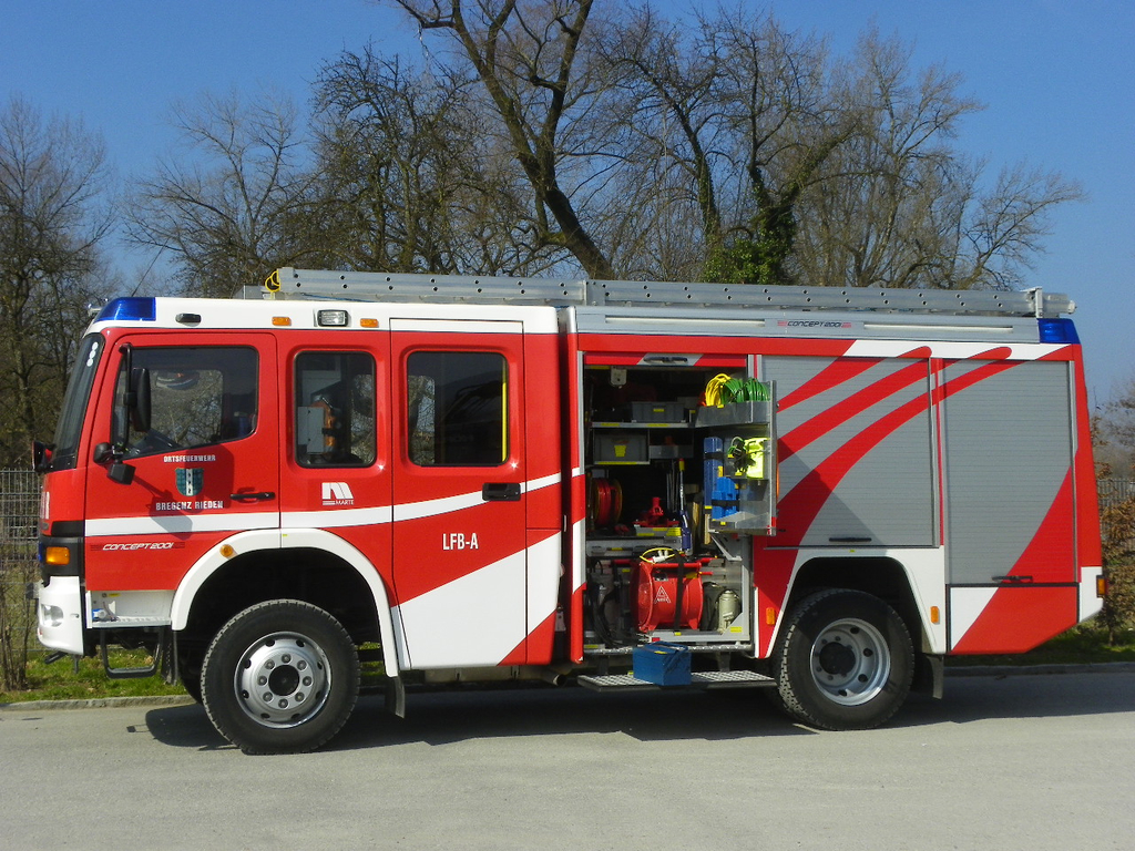 109_7285_JPG-1299953506