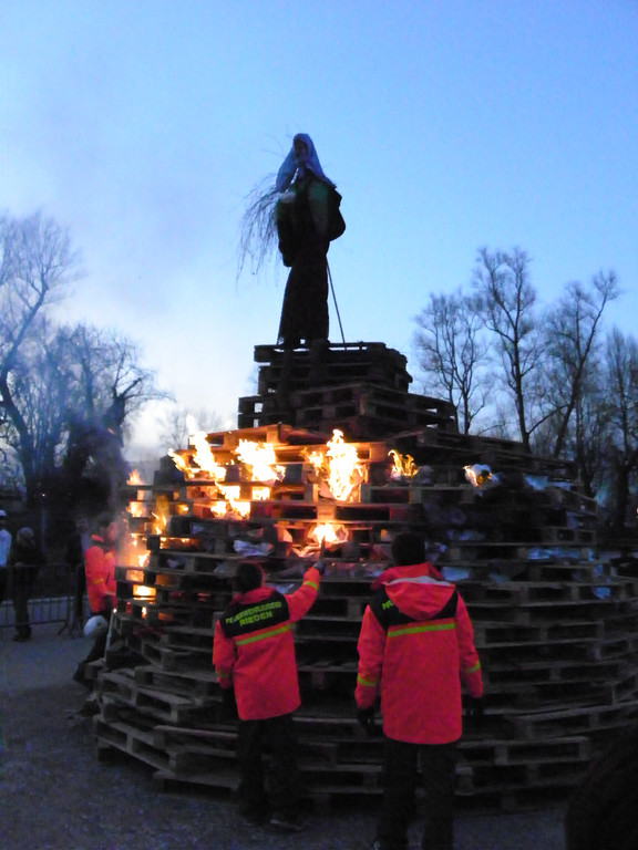 109_7666_JPG-1299973317