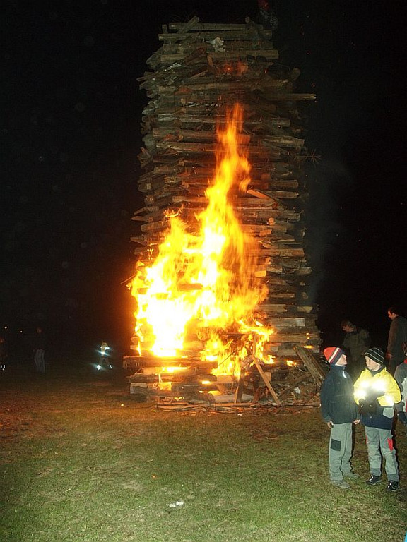 funkenabrennen in lingenau14_jpg-1300018530