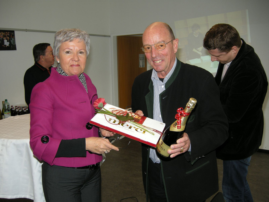 k-1JahrSeniorenb__rse 070_jpg-1300032968