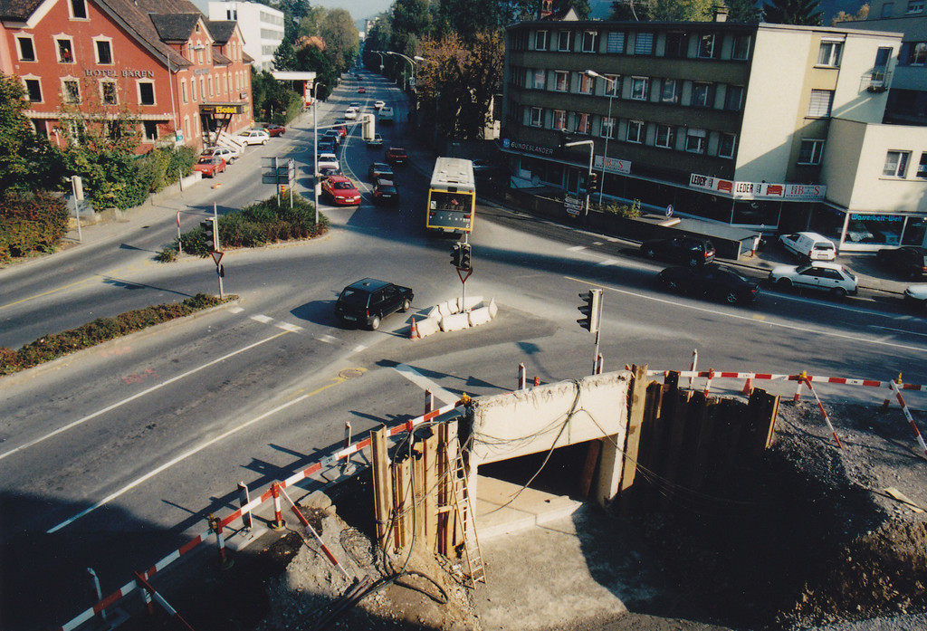 Tunnel_0006_jpg-1300114982
