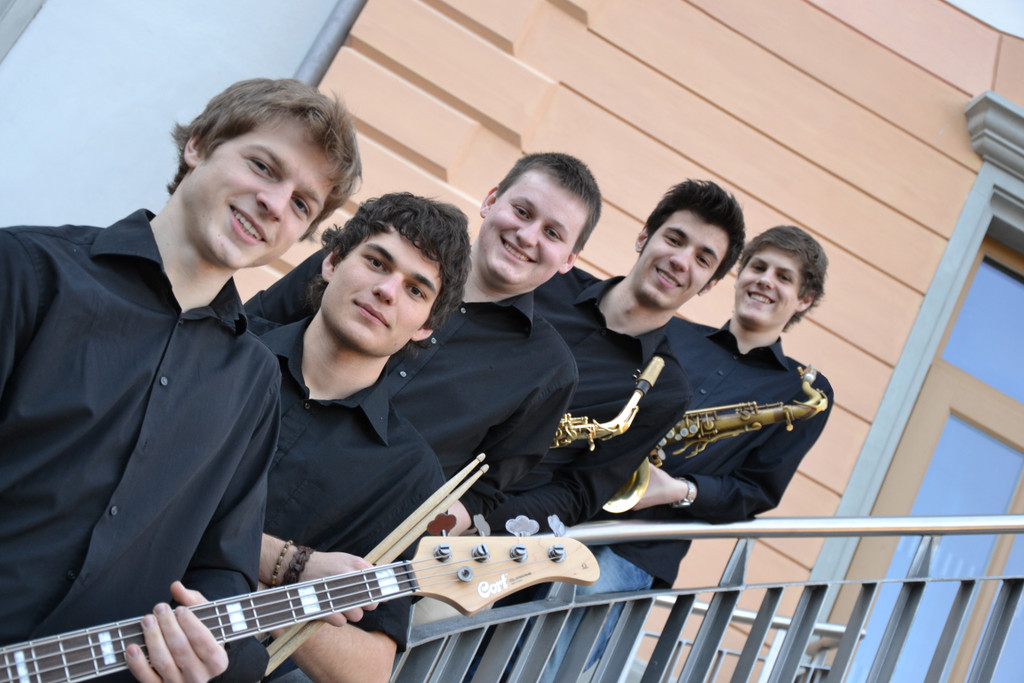 VbgJazzAustronauts.jpg
