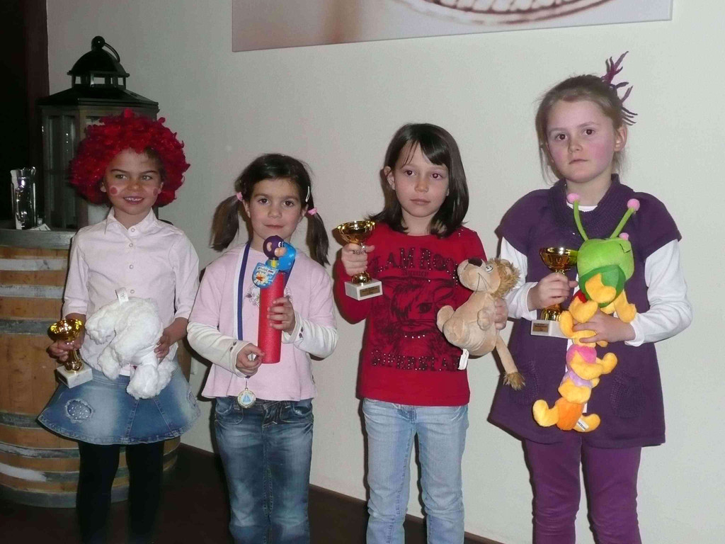 VM_2011_Bambini_Maedchen_JPG-1300139364