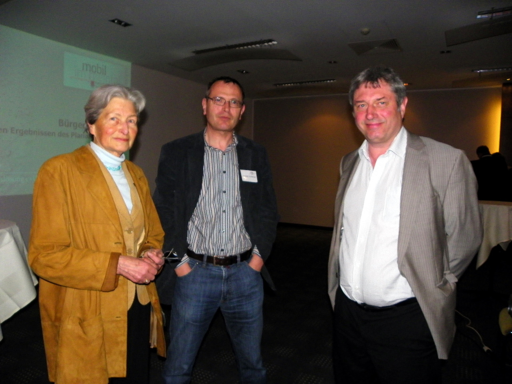 109_8043_JPG-1300411386