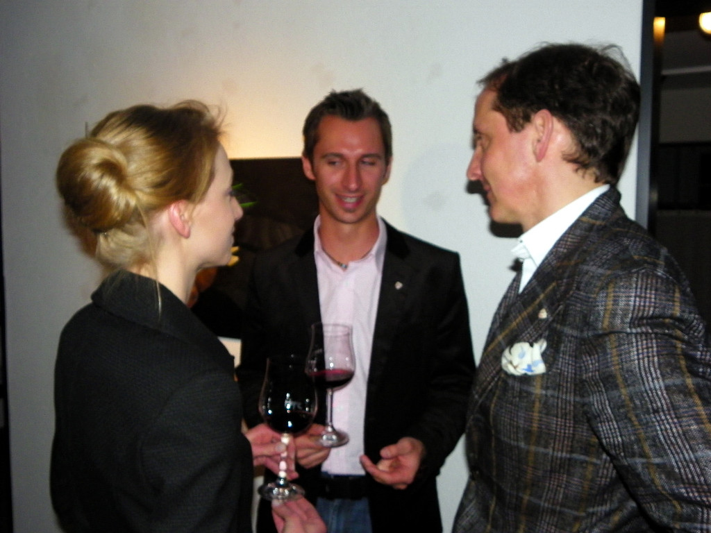 109_8210_JPG-1300494253