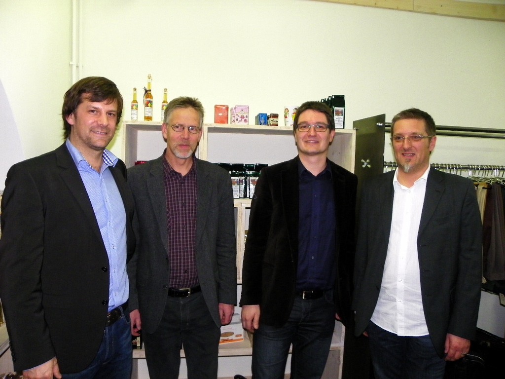 109_8246_JPG-1300496086