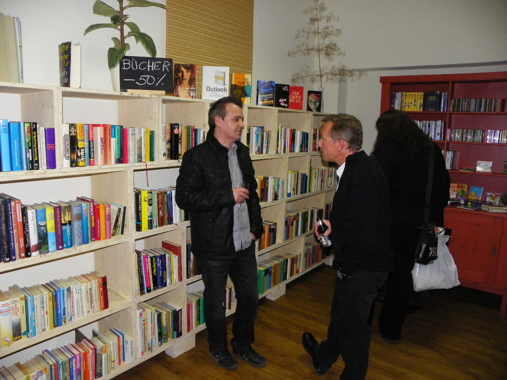 109_8250_JPG-1300496108