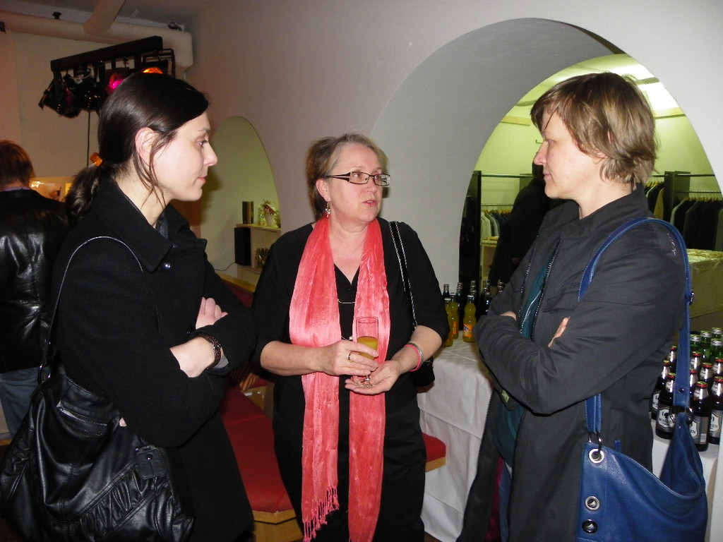 109_8166_JPG-1300496159