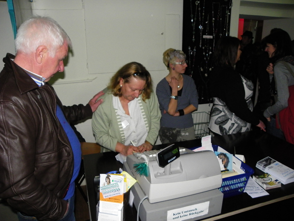 109_8188_JPG-1300496315