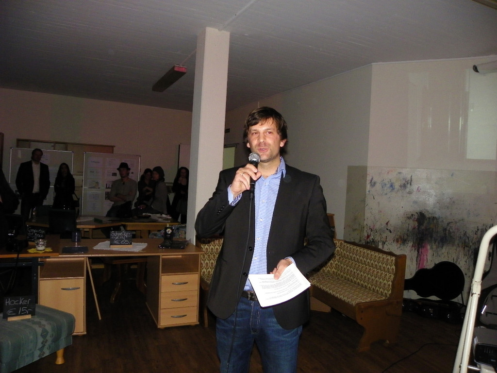 109_8194_JPG-1300496355