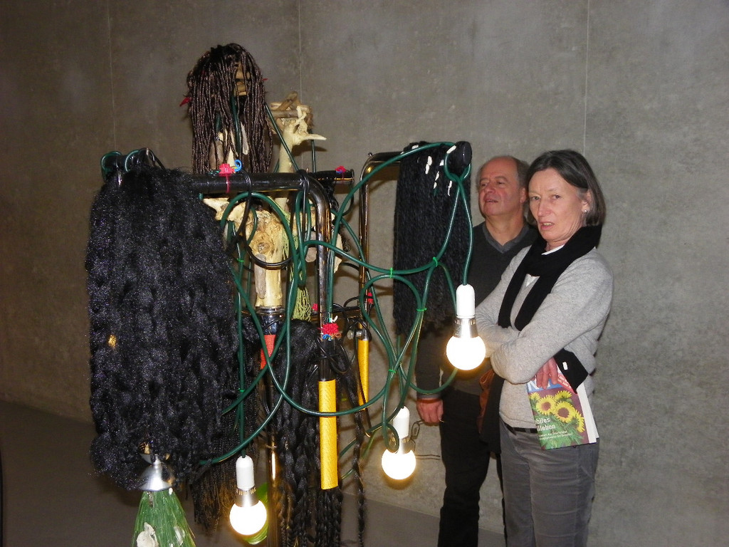 108_8653_jpg-1300529710