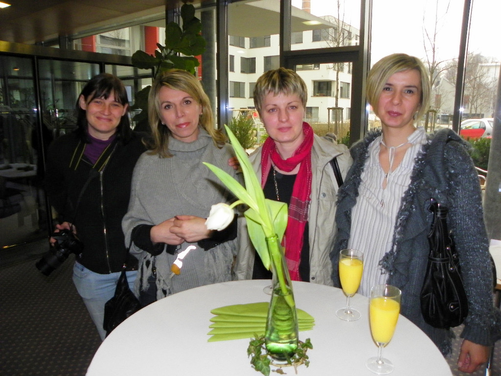 109_8085_JPG-1300533867